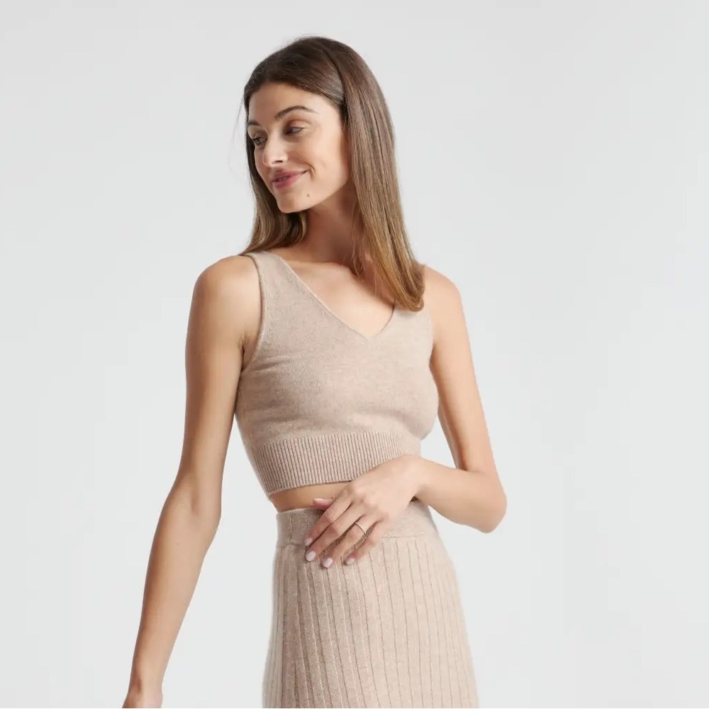 Quince Mongolian Cashmere Cropped Tank Size M
